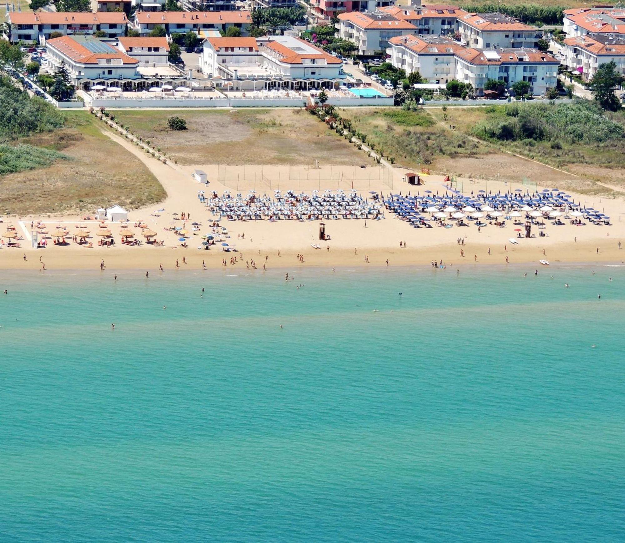 Hotel Rio Vasto Esterno foto